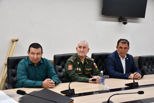 Михаил Афанасьев МХОда катнашучы якташыбыз Илнар Сабиров белән очрашты