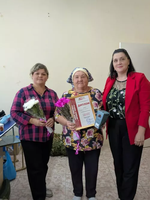 Әлфия Биккузина муниципаль халык театрлары бәйгесендә җиңү яулады