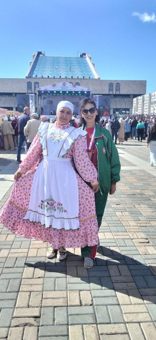 Төеннәр сәнгате — бәйрәм күрке