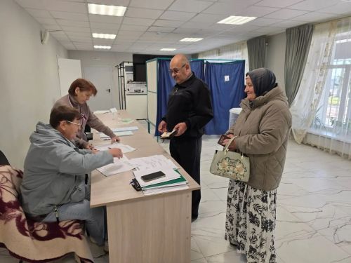 Бишнә авылында сайлау иртәдән тулы көченә бара