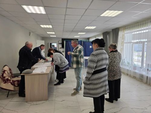 Бишнә авылында сайлау иртәдән тулы көченә бара