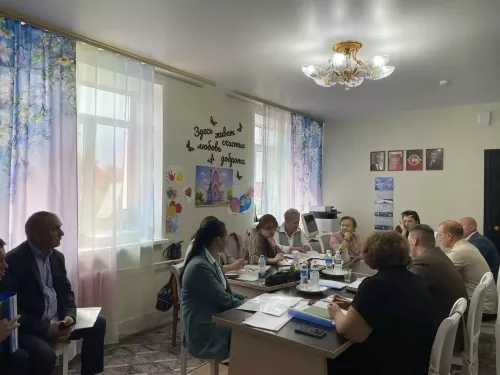 Норлат балалар йортында балалар хокукларын яклауга багышланган түгәрәк өстәл узды