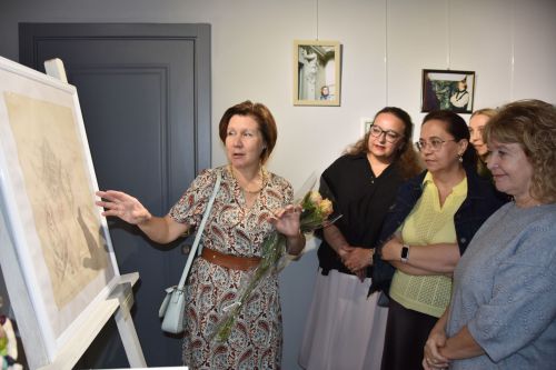 ПОЗиС открыл персональную выставку Елены Шорниковой