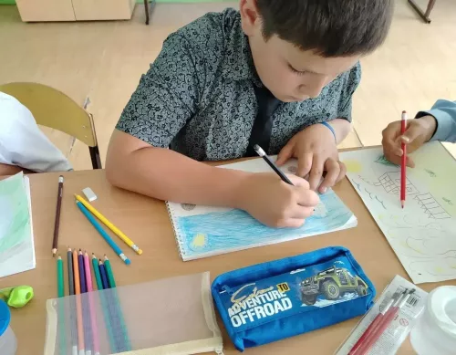 Мулла Иле мәдәният йортында «Көзнең ачык төсләре» дигән рәсем бәйгесе узды