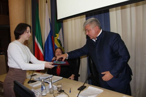 Яшел Үзән муниципаль районы һәм шәһәре Советының берләштерелгән сессиясе