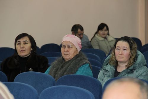 Олы Яке җирлегендә узган хисап сессия