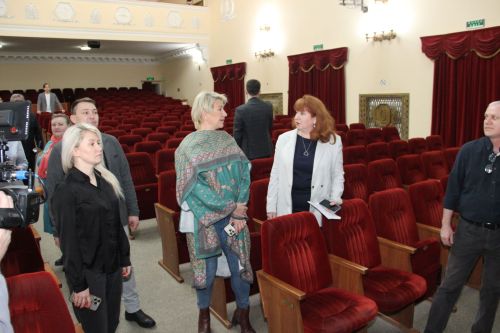 Мәдәният министры Ирада Әюпова Зеленодольск музыка театрында булды