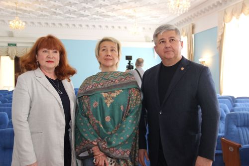 Мәдәният министры Ирада Әюпова Зеленодольск музыка театрында булды