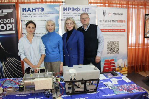 Яшел Үзәндә суднолар төзү белгечлекләре студентлары өчен иҗади фестиваль узды