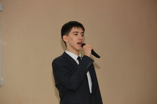 "Үзеңнән соң җирдә эз калдырыйм дисәң - Укытучы бул!"