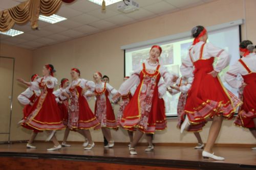 "Үзеңнән соң җирдә эз калдырыйм дисәң - Укытучы бул!"