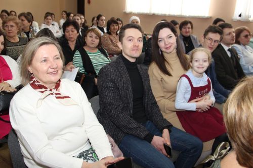 "Үзеңнән соң җирдә эз калдырыйм дисәң - Укытучы бул!"