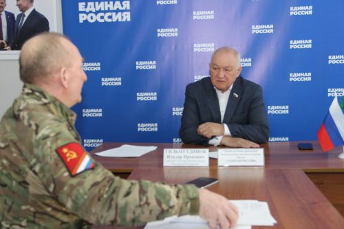 Илдар Гыйлметдинов халык белән аралашуы