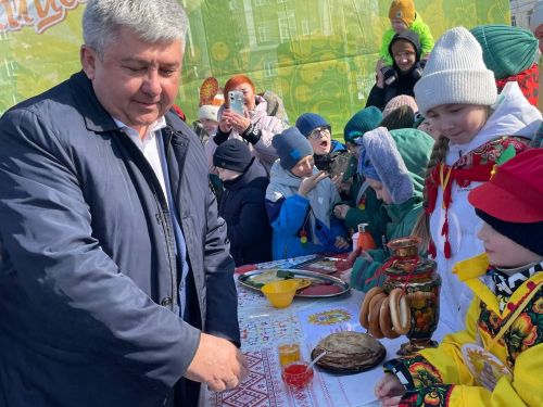 Яшел Үзәндә Май чабу чарасы