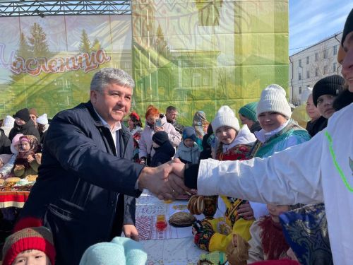 Яшел Үзәндә Май чабу чарасы