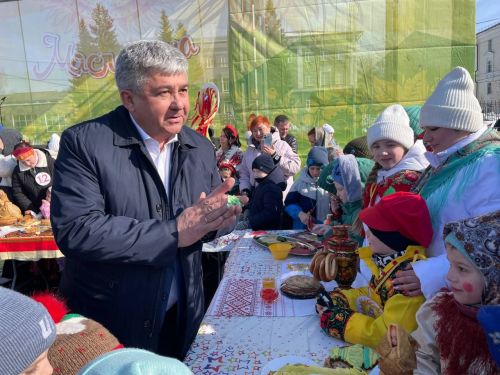 Яшел Үзәндә Май чабу чарасы