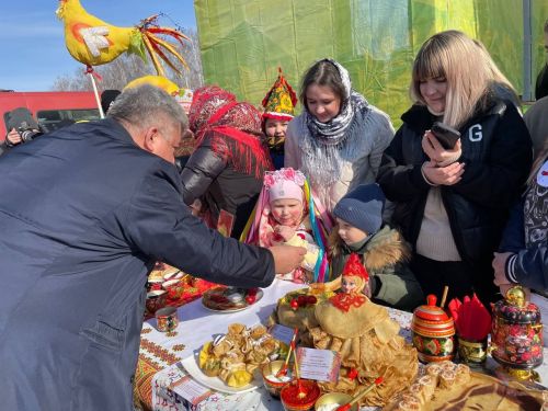 Яшел Үзәндә Май чабу чарасы