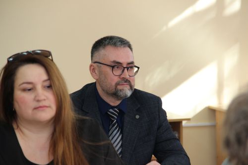 Әти-әниләр имтихан бирде