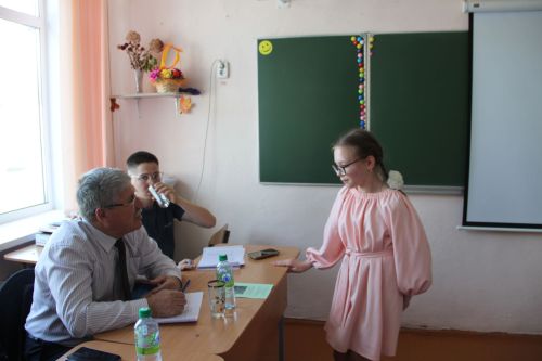 Әйшә мәктәбендә Габдулла Тукай исемендәге “Ватан өчен яшәү – безнең бурыч!” дип исемләнгән муниципаль шигырь уку бәйгесе узды