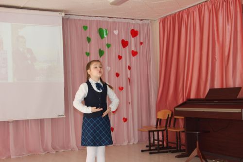 Әйшә мәктәбендә Габдулла Тукай исемендәге “Ватан өчен яшәү – безнең бурыч!” дип исемләнгән муниципаль шигырь уку бәйгесе узды
