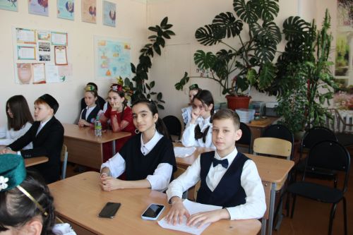 Әйшә мәктәбендә Габдулла Тукай исемендәге “Ватан өчен яшәү – безнең бурыч!” дип исемләнгән муниципаль шигырь уку бәйгесе узды