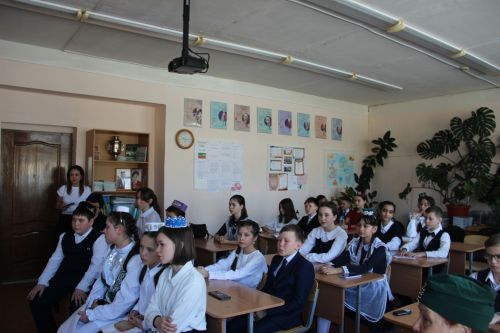 Әйшә мәктәбендә Габдулла Тукай исемендәге “Ватан өчен яшәү – безнең бурыч!” дип исемләнгән муниципаль шигырь уку бәйгесе узды