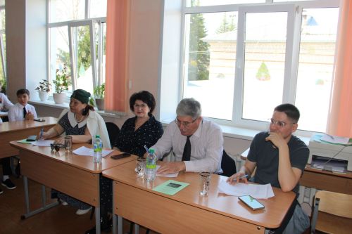 Әйшә мәктәбендә Габдулла Тукай исемендәге “Ватан өчен яшәү – безнең бурыч!” дип исемләнгән муниципаль шигырь уку бәйгесе узды