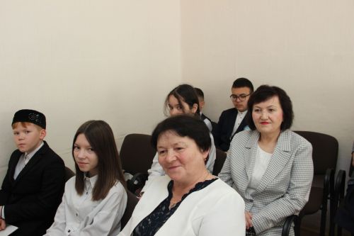 Әйшә мәктәбендә Габдулла Тукай исемендәге “Ватан өчен яшәү – безнең бурыч!” дип исемләнгән муниципаль шигырь уку бәйгесе узды