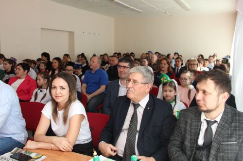 Әйшә мәктәбендә Габдулла Тукай исемендәге “Ватан өчен яшәү – безнең бурыч!” дип исемләнгән муниципаль шигырь уку бәйгесе узды
