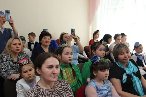 Әйшә мәктәбендә Габдулла Тукай исемендәге “Ватан өчен яшәү – безнең бурыч!” дип исемләнгән муниципаль шигырь уку бәйгесе узды