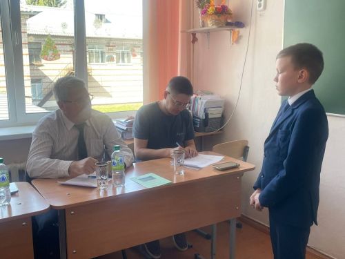 Әйшә мәктәбендә Габдулла Тукай исемендәге “Ватан өчен яшәү – безнең бурыч!” дип исемләнгән муниципаль шигырь уку бәйгесе узды