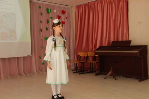 Әйшә мәктәбендә Габдулла Тукай исемендәге “Ватан өчен яшәү – безнең бурыч!” дип исемләнгән муниципаль шигырь уку бәйгесе узды