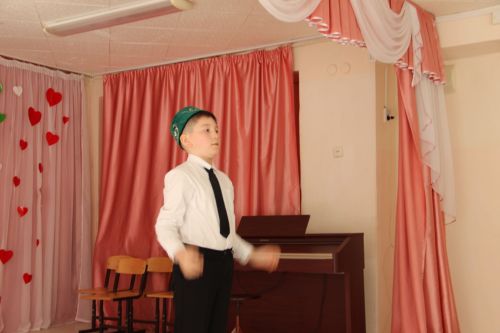 Әйшә мәктәбендә Габдулла Тукай исемендәге “Ватан өчен яшәү – безнең бурыч!” дип исемләнгән муниципаль шигырь уку бәйгесе узды