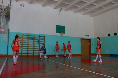 Норлат мәктәбенең «Нур» кызлар волейбол командасы