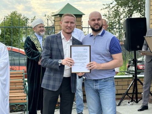 Яшел Үзәннең "Тынычлык" мәчете территориясендә чишмә ачылышы