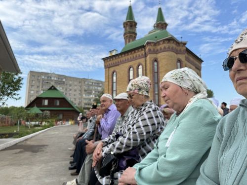 Яшел Үзәннең "Тынычлык" мәчете территориясендә чишмә ачылышы