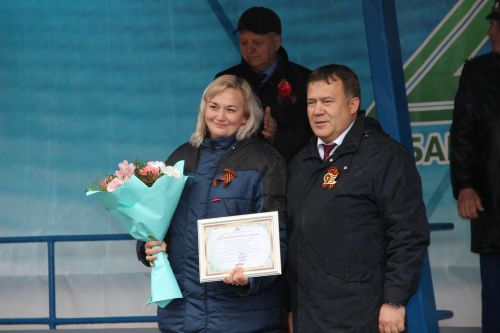A.М Горький исемендәге Яшел Үзән заводында тантаналы рәвештә «ВИКТОР ВЕЛИКИЙ»  Патруль кораблен һәм «ТАЙФУН» кече ракета корабын суга төшерделәр