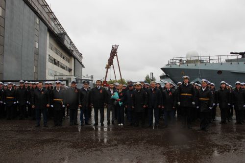 A.М Горький исемендәге Яшел Үзән заводында тантаналы рәвештә «ВИКТОР ВЕЛИКИЙ»  Патруль кораблен һәм «ТАЙФУН» кече ракета корабын суга төшерделәр