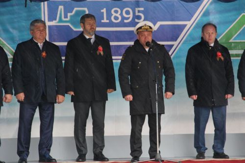 A.М Горький исемендәге Яшел Үзән заводында тантаналы рәвештә «ВИКТОР ВЕЛИКИЙ»  Патруль кораблен һәм «ТАЙФУН» кече ракета корабын суга төшерделәр