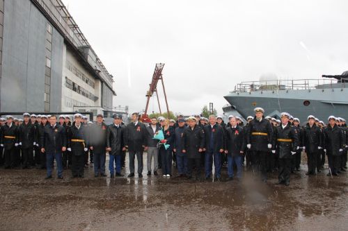 A.М Горький исемендәге Яшел Үзән заводында тантаналы рәвештә «ВИКТОР ВЕЛИКИЙ»  Патруль кораблен һәм «ТАЙФУН» кече ракета корабын суга төшерделәр