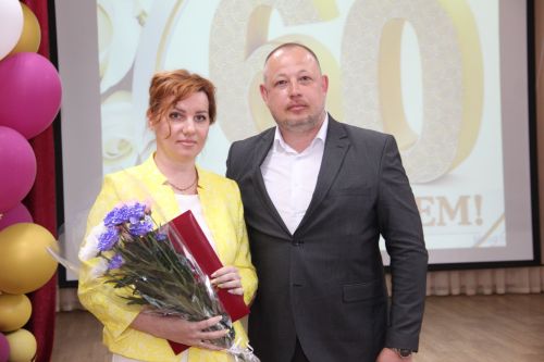 14нче лицейга 60 яшь