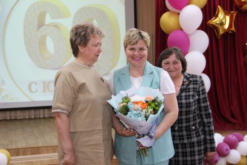 14нче лицейга 60 яшь
