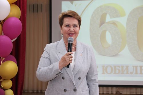 14нче лицейга 60 яшь