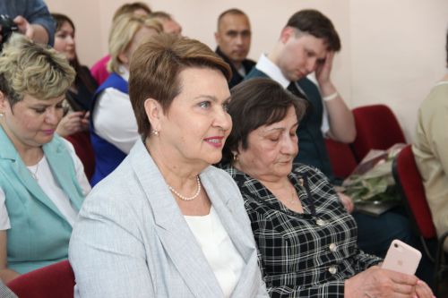 14нче лицейга 60 яшь