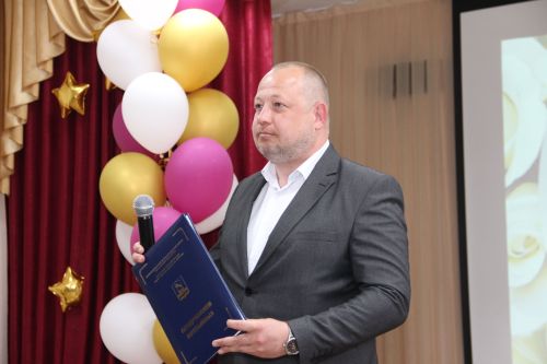 14нче лицейга 60 яшь