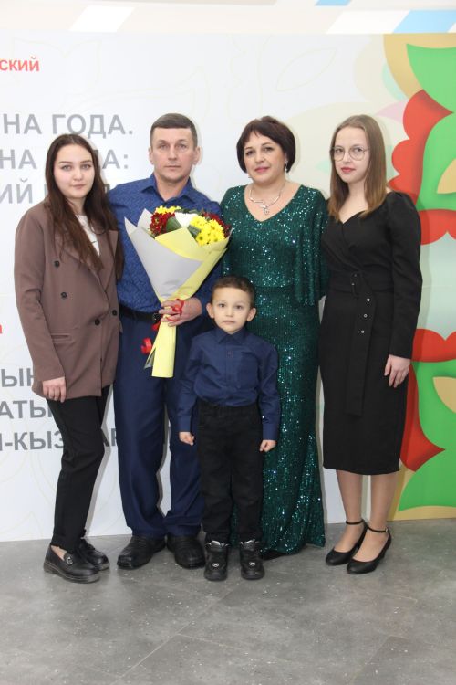 "Ел хатын-кызы. Ел ир-аты. Хатын-кыз карашы" - 2025