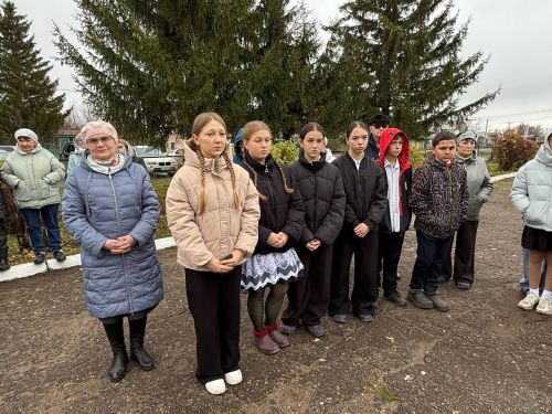 Яшел Үзән районы «Ленин» исемендәге колхозны җитәкләгән Тәлгать Әшрафҗан улы Гыйниятуллинга бюст ачу тантанасы