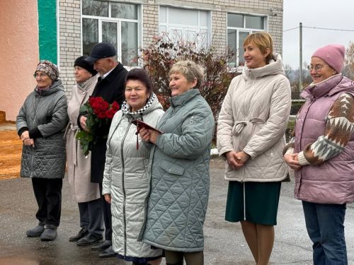 Яшел Үзән районы «Ленин» исемендәге колхозны җитәкләгән Тәлгать Әшрафҗан улы Гыйниятуллинга бюст ачу тантанасы