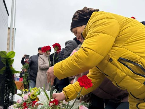 Яшел Үзән районы «Ленин» исемендәге колхозны җитәкләгән Тәлгать Әшрафҗан улы Гыйниятуллинга бюст ачу тантанасы