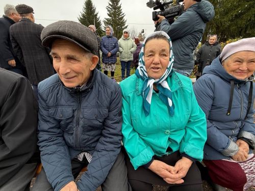 Яшел Үзән районы «Ленин» исемендәге колхозны җитәкләгән Тәлгать Әшрафҗан улы Гыйниятуллинга бюст ачу тантанасы